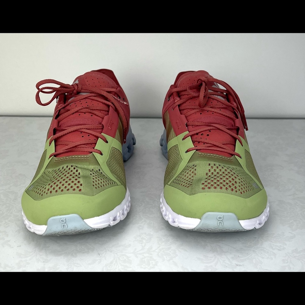 On Running Women’s Cloudflow V2 Running Shoes Gua… - image 4